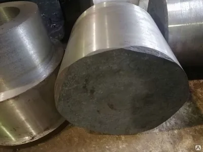 Поковка круглая стальная сталь 10 160x170 мм,