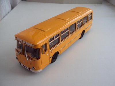 Автобус Лиаз 677м