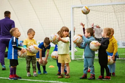 Юнайтика - детская футбольная школа